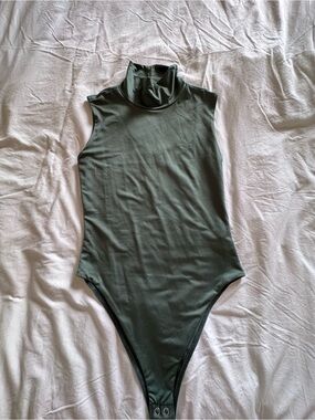 Forever 21 Sleeveless Mock Neck Bodysuit in Olive